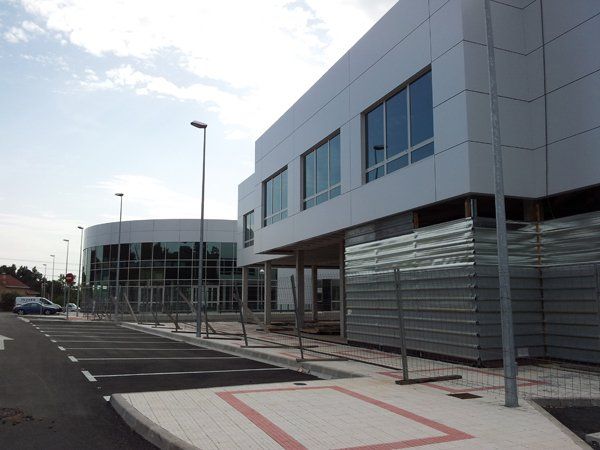 Oficinas, locales y garajes en Revilla de Camargo V