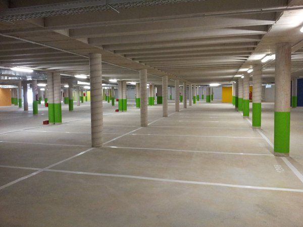 Oficinas, locales y garajes en Revilla de Camargo I